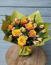 Букет цветов из:  Альстромерии и Розы #REPLACE_PRED# Удобный