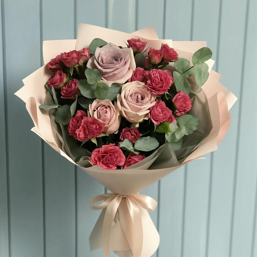 Букет цветов из: Гвоздики и Розы в Удобный