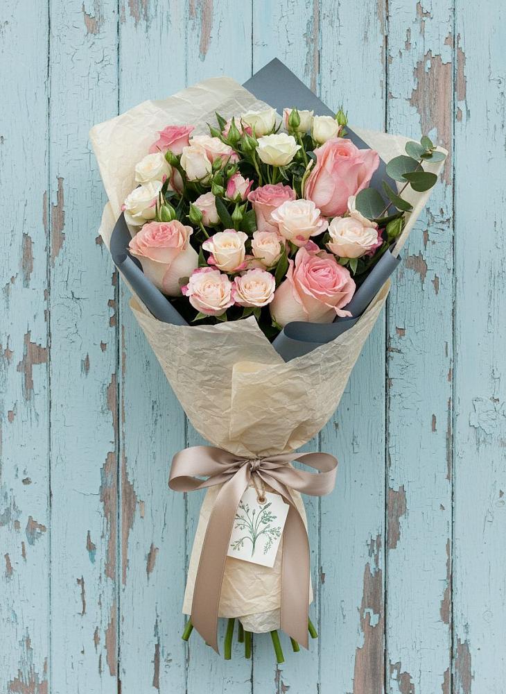 Букет цветов из: Розы в Удобный