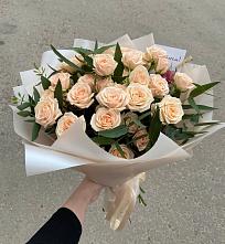 Букет Кремовые розы Латте в Удобный