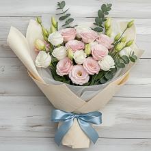 Букет цветов из:  Лизиантусы в Удобный