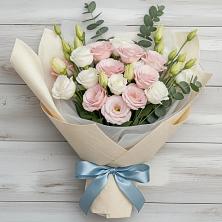 Букет цветов из:  Лизиантусы в Удобный