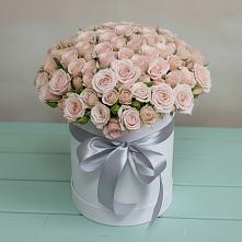 Цветочная композиция из Розы в шляпной коробке в Удобный