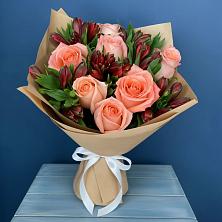 Букет цветов из:  Розы и Альстромерии в Удобный