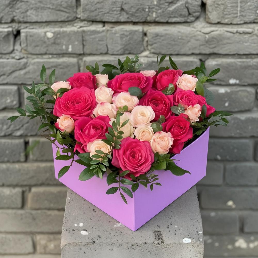 Цветочная композиция из Розы в коробке в Удобный