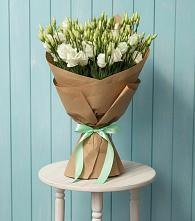 Букет цветов из:  Лизиантусы в Удобный