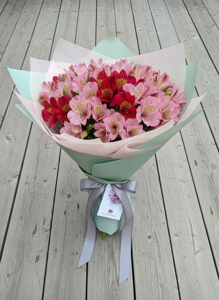 Букет цветов из: Альстромерии в Удобный