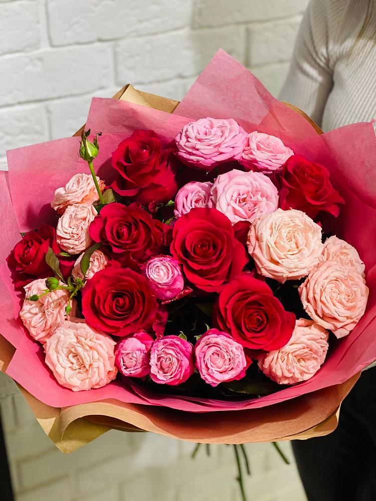 Букет цветов из: Розы в Удобный