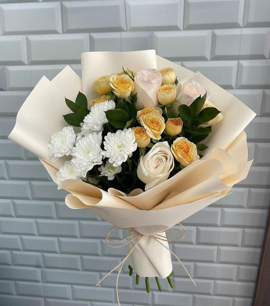 Букет цветов из: Розы и Хризантемы в Удобный