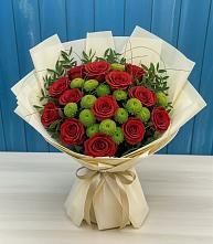 Букет цветов из:  Розы и Хризантемы в Удобный