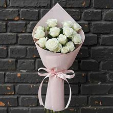 Букет цветов из:  Розы #REPLACE_PRED# Удобный