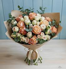 Букет цветов из:  Альстромерии и Розы в Удобный